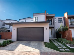 3 Bed Townhouse in Menlo Park
