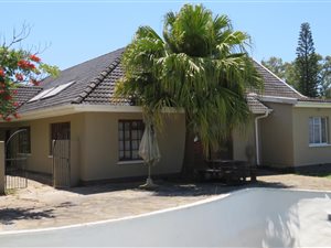 4 Bed House in Old Place