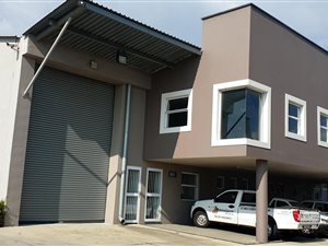 460 m² Industrial space in Spartan
