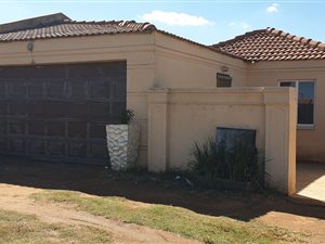 3 Bed House in Windmill Park