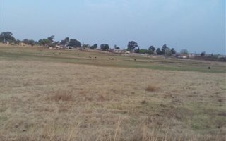 1.9 ha Land available in Withok Estates