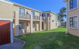 2 Bedroom Apartment in Sonstraal Heights