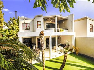 3 Bed Cluster in Woodmead Springs