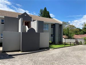 3 Bed Apartment in Edenburg