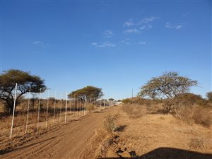 8.6 ha Land available in Roodepoort Central