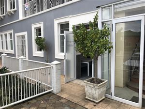 130 m² Commercial space in Hilton