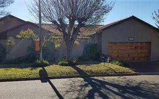 6 Bedroom House in Brakpan Central