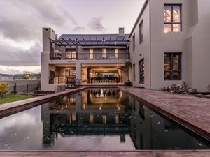 5 Bed House in Longlands Country Estate