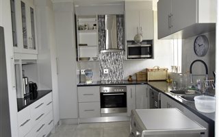 3 Bedroom Apartment in Honey Hill