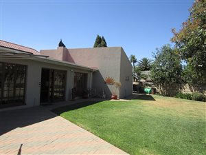 3 Bed House in Falcon Ridge