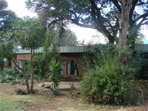 4 Bed House in Rietvalleirand
