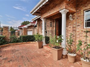 3 Bed House in Heidelberg Central