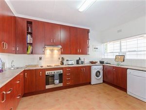 3 Bed House in Montgomery Park