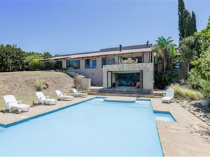 10 Bed House in Heldervue