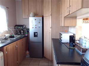 3 Bed Apartment in Muckleneuk