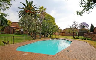 3 Bedroom Townhouse in Bedford Park