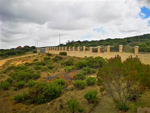 640 m² Land available in Dana Bay