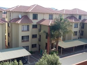 3 Bed Apartment in Sunninghill