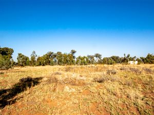 2.2 ha Land available in Valley Settlements AH