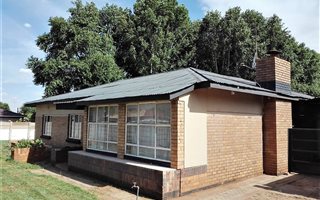 3 Bedroom House in Vanderbijlpark CE1