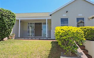 2 Bedroom Simplex in Umhlanga Rocks