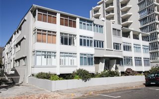 1 Bedroom Apartment in Mouille Point