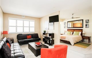 1 Bedroom Apartment in Mouille Point