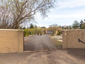 1 ha Farm in Morningstar