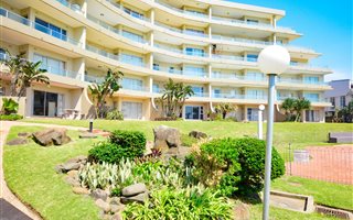2 Bedroom Apartment in Compensation Beach