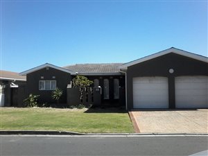 5 Bed House in Goodwood