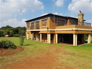 5 Bedroom House in Hartzenbergfontein