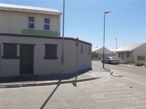 2 Bed House in Woodlands