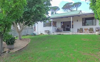3 Bedroom House in Hout Bay and surrounds