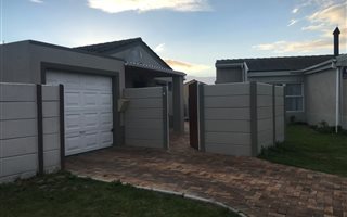 3 Bedroom House in Victoria Park