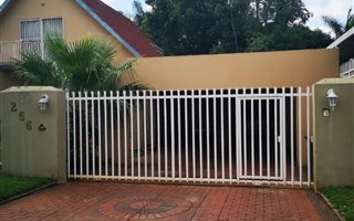 5 Bedroom House in Sinoville