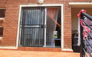 2 Bedroom Flat in Willowbrook