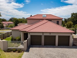 4 Bed House in Langeberg Heights