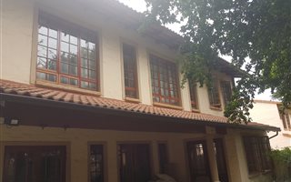 3 Bedroom Duplex in Baileys Muckleneuk