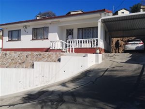 3 Bed House in Umhlatuzana