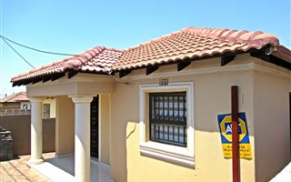 3 Bedroom House in Kaalfontein