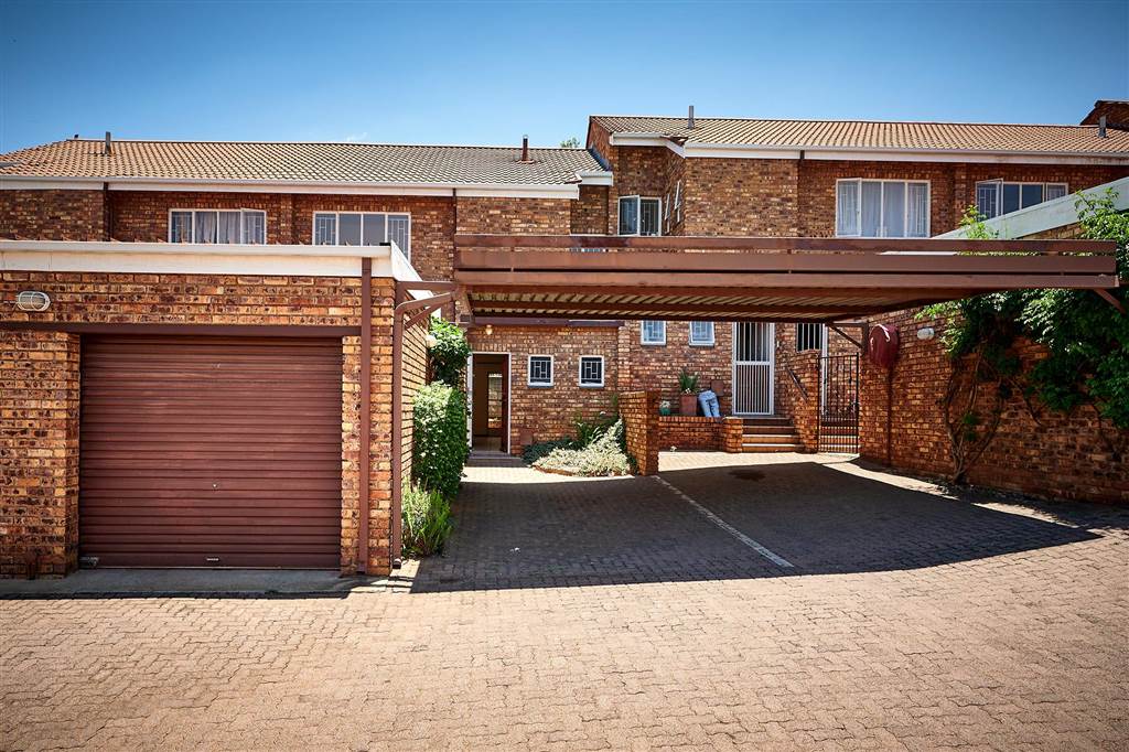 3 Bed Duplex For Sale In Halfway Gardens T2608808 Private Property