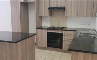 3 Bedroom Apartment in Ruimsig