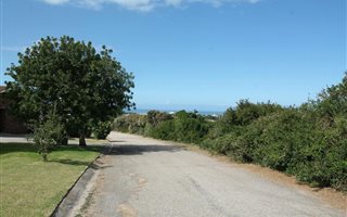 683 m² Land available in Seafield
