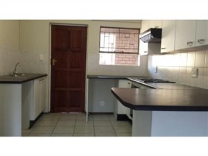 2 Bed Apartment in Paulshof