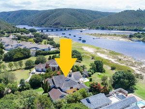 4 Bed House in Keurbooms River