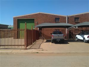 370 m² Commercial space in Rosslyn