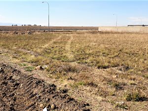1025 m² Land available in Riversdale