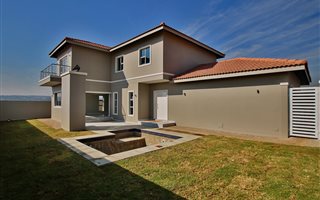 3 Bedroom Cluster in Olivedale