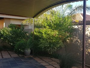 5 Bed House in Hadison Park
