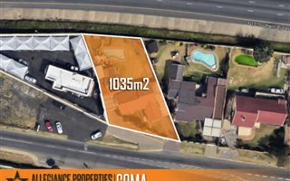 1035 m² Commercial space in Glenanda